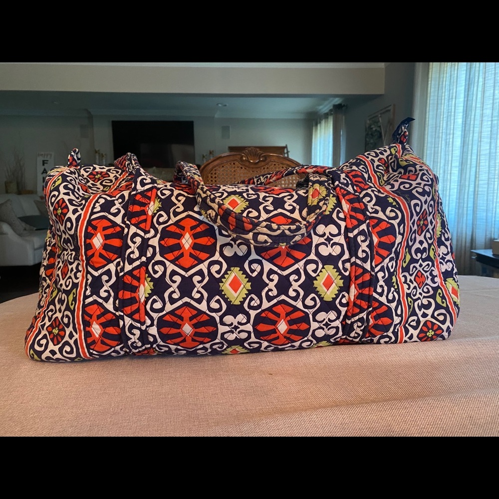 Retired Ver Bradley Pattern Travel Duffle Bag